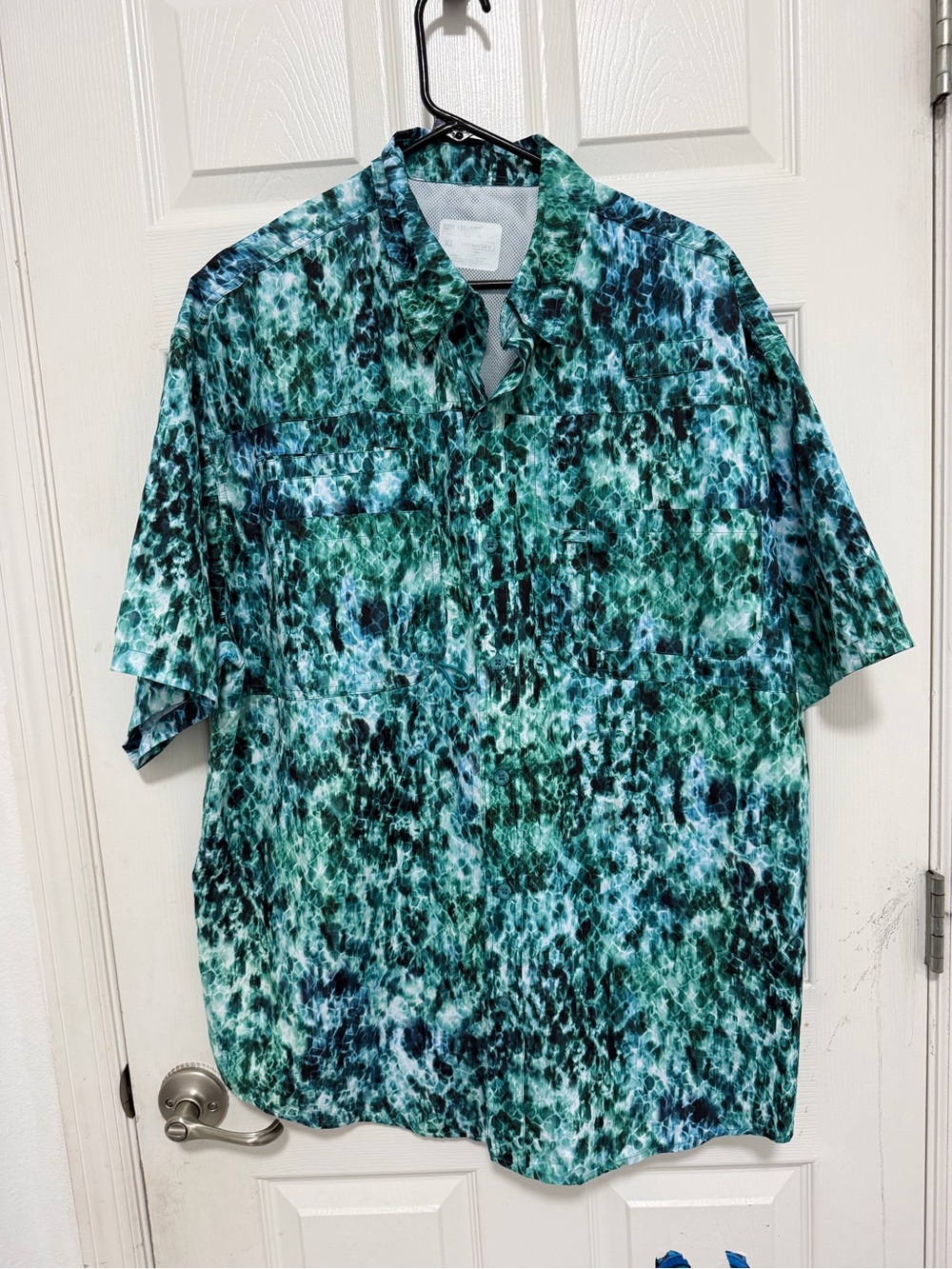 Reel Legends Saltwater II Fishing Shirt XL Ocean Camo Performance Shirt